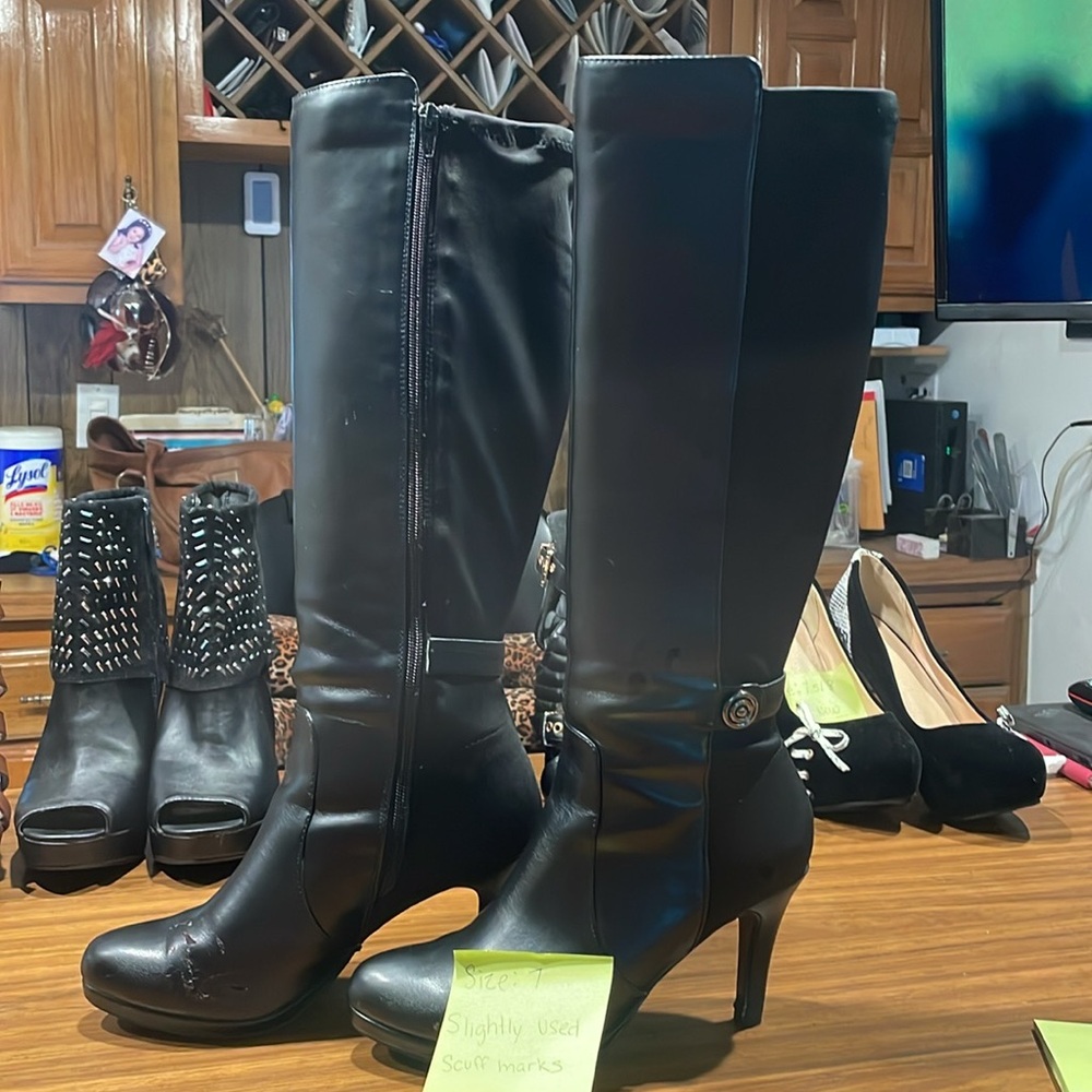 Black knee-high long boots